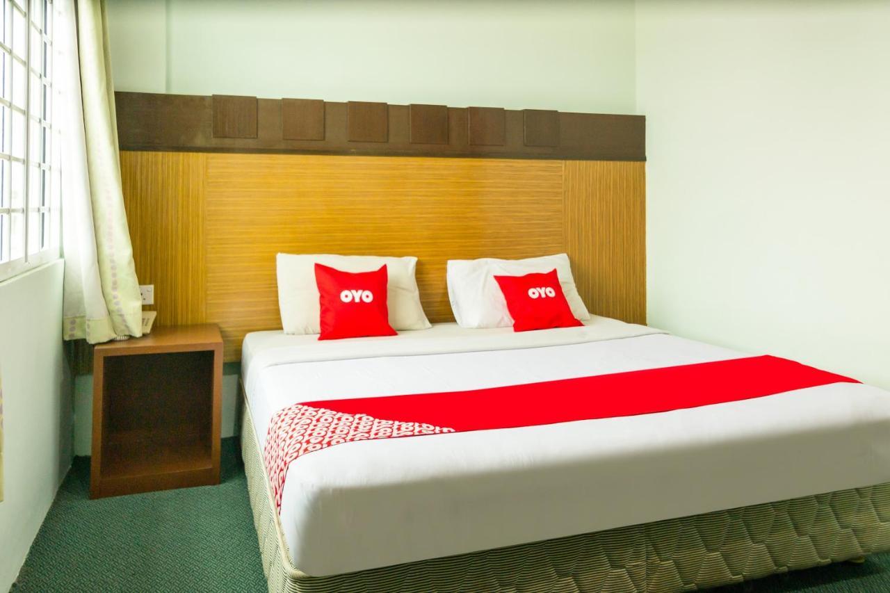 Oyo 89408 Royal Hotel Keningau Bagian luar foto