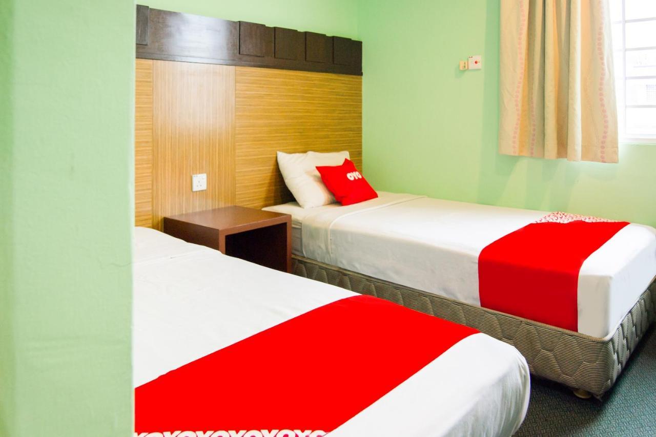 Oyo 89408 Royal Hotel Keningau Bagian luar foto