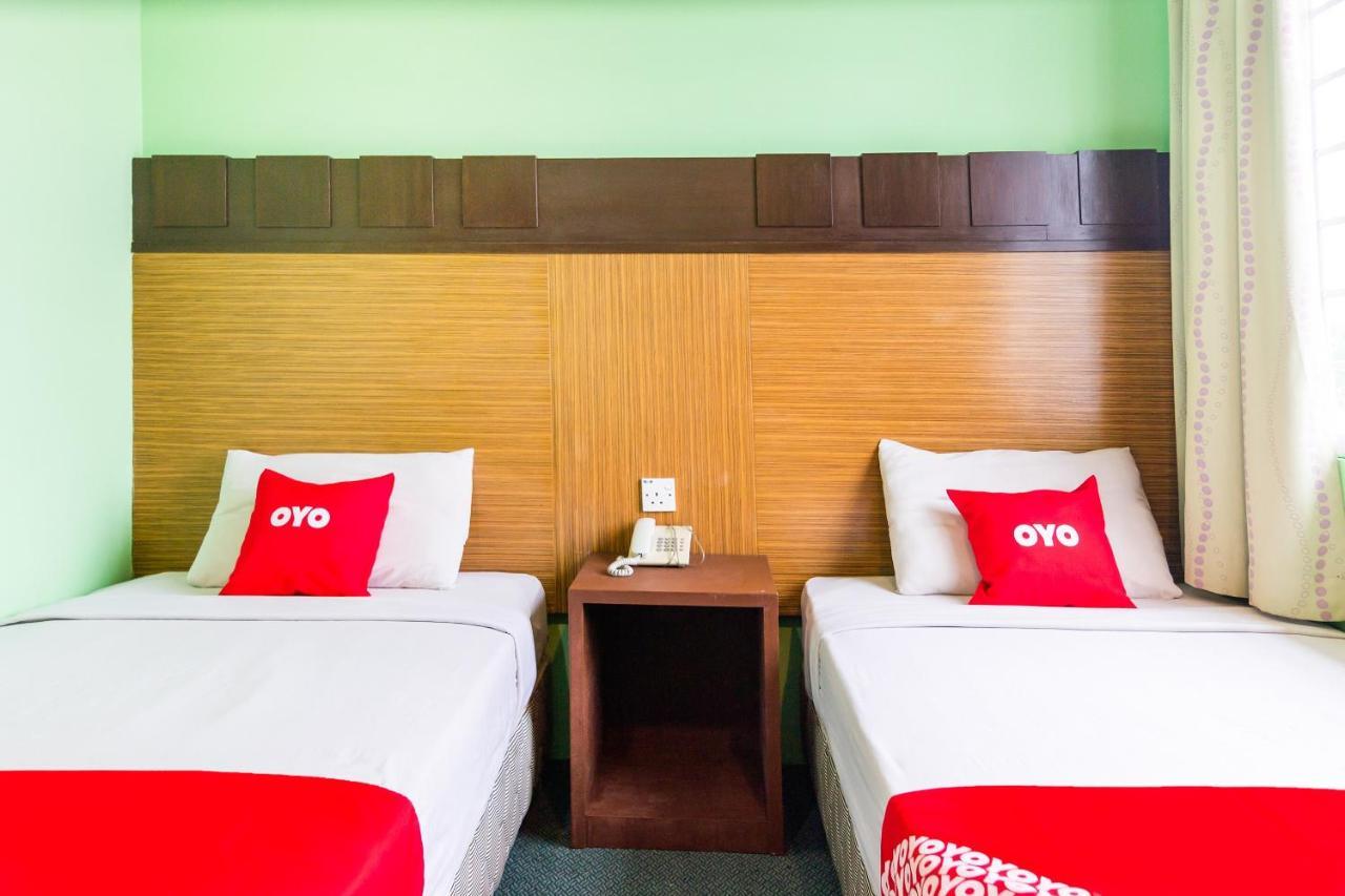 Oyo 89408 Royal Hotel Keningau Bagian luar foto