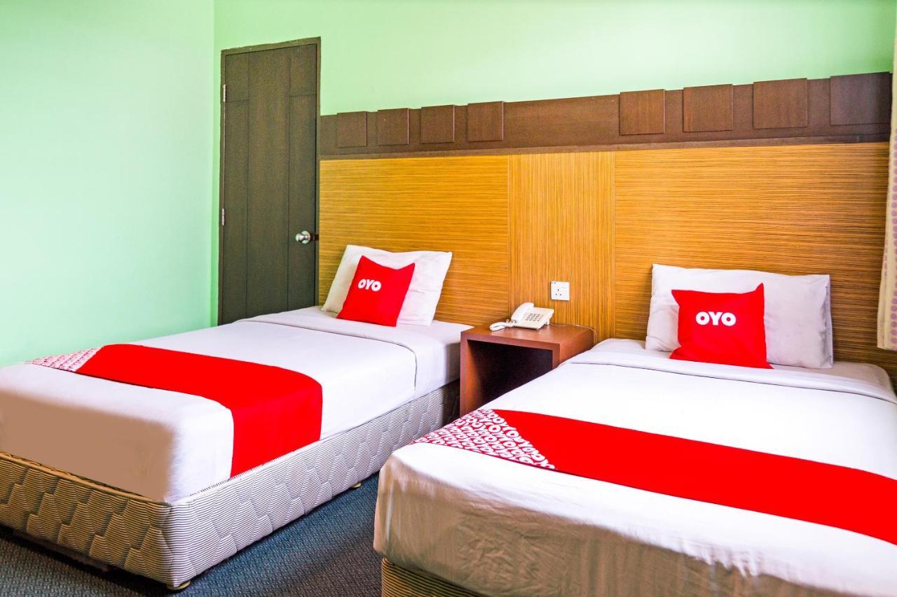 Oyo 89408 Royal Hotel Keningau Bagian luar foto