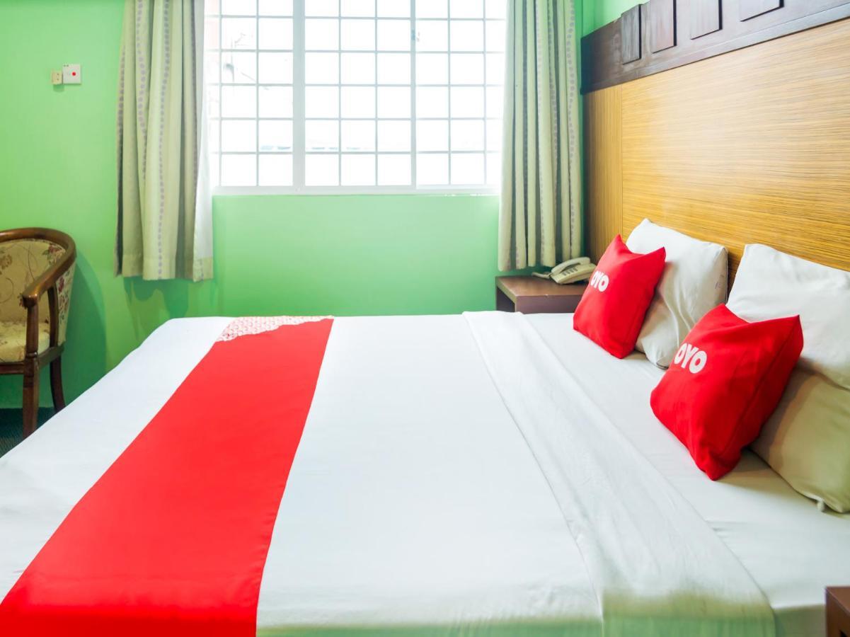 Oyo 89408 Royal Hotel Keningau Bagian luar foto
