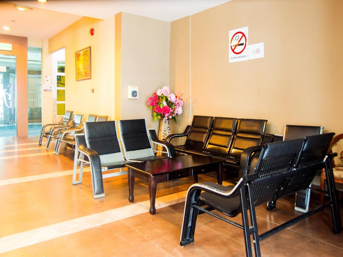 Oyo 89408 Royal Hotel Keningau Bagian luar foto