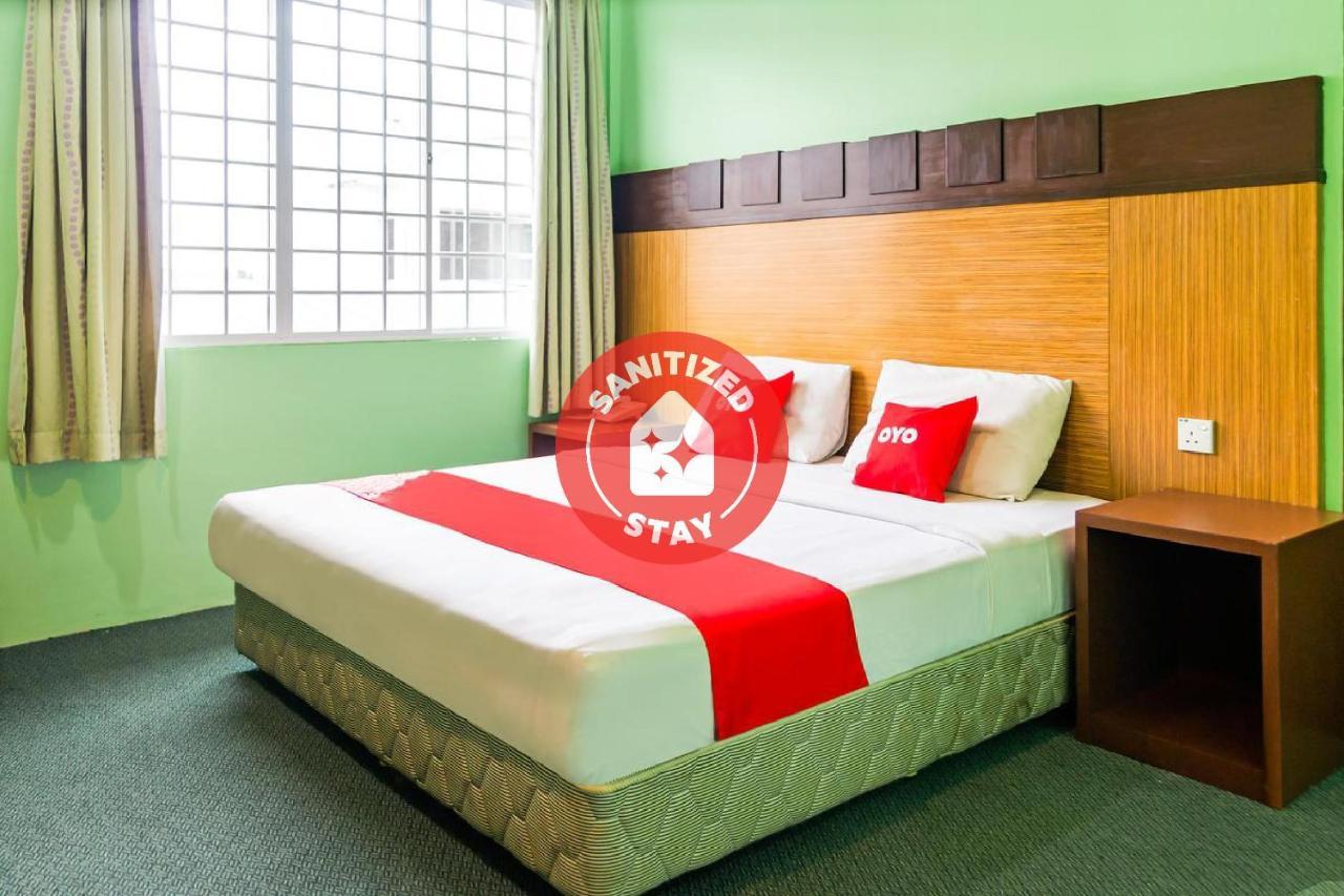 Oyo 89408 Royal Hotel Keningau Bagian luar foto